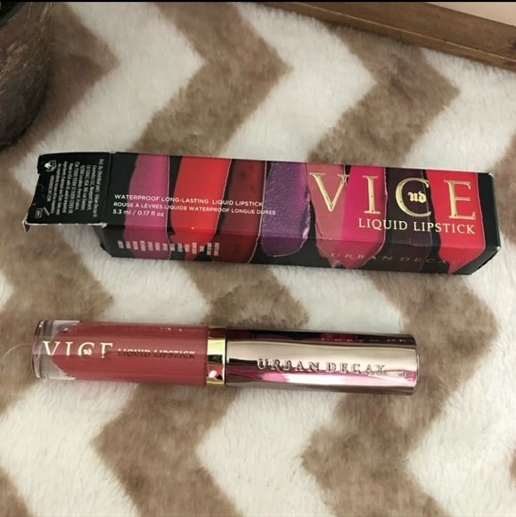 Urban Decay Vice Liquid Lipstick - Color Trivial💄 - Picture 4 of 8